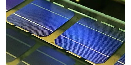 如（rú）何使用多晶矽切（qiē）割液（yè）生產太陽能電（diàn）池板