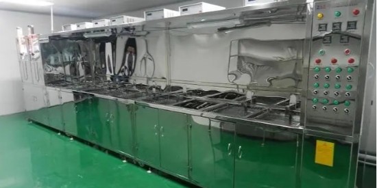 如何（hé）正確使用（yòng）超聲波用清洗劑去（qù）除油汙與粉塵