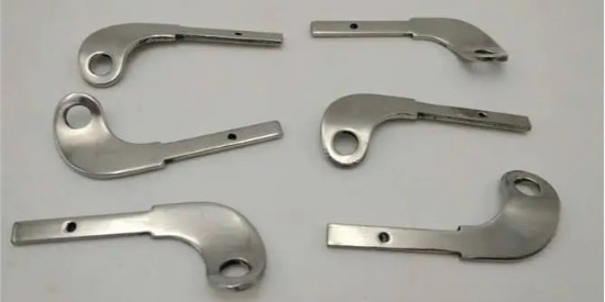 選擇硬鉻退鍍劑（jì），不鏽鋼件返工重鍍不用愁