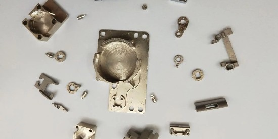 使用（yòng）手機零（líng）件清洗劑與超聲波技（jì）術結合的應用