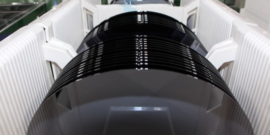 矽片用清洗劑常用於切割和（hé）拋光後的（de）髒汙（wū）清洗