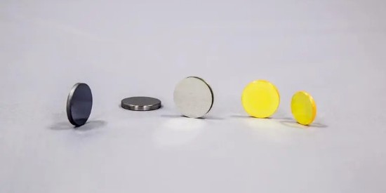 選擇砷化镓清洗劑快速去除有機物（wù）、粉塵以及氧化層（céng）