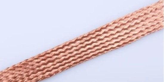 正確地使用銅帶清洗劑去除（chú）油汙（wū）和拋光蠟（là）殘留