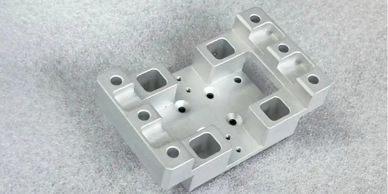 為何說金屬加工件清洗劑是金屬加工流程中的關鍵一環