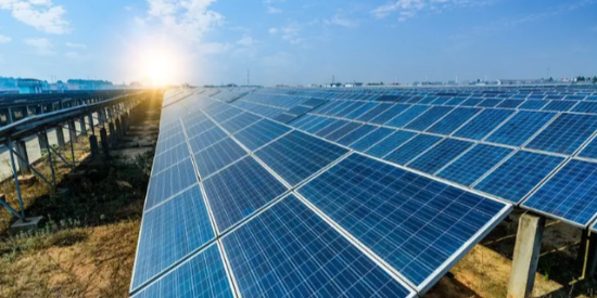 選擇光伏板專用（yòng）清洗劑，快速提高光伏發電效率