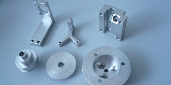 快（kuài）速去除鋁製（zhì）品表（biǎo）麵汙垢和氧化層的清洗劑