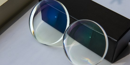 光學鏡片退鍍（dù）液是鏡片工廠鍍膜返工（gōng）的理（lǐ）想藥水選擇