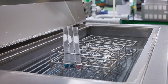 使用（yòng）水基型鋼網清洗（xǐ）劑具體有哪些優（yōu）點（diǎn）