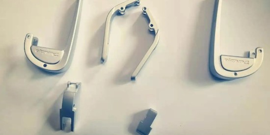 在電鍍後常用的金屬加工（gōng）脫水（shuǐ）劑