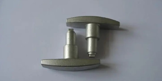 關於不鏽鋼機加工後表麵油（yóu）汙清洗劑應用