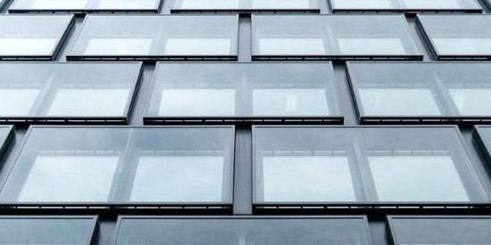 太陽能玻璃生（shēng）產過程（chéng）中使用的清洗（xǐ）劑及平麵線清洗方式