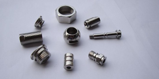 不鏽鋼除油清洗劑的工作（zuò）原理和使用說明