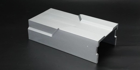 這款鋁合（hé）金（jīn）酸性清洗劑的主要特點和作（zuò）用