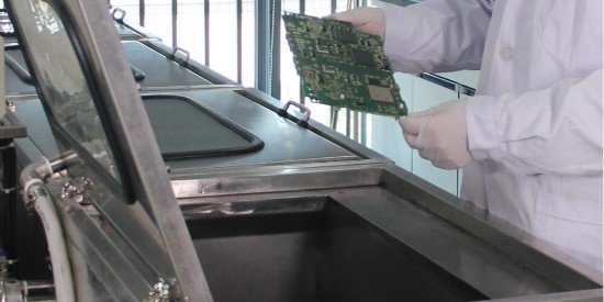 為什麽要用水基鬆香清洗劑的原因