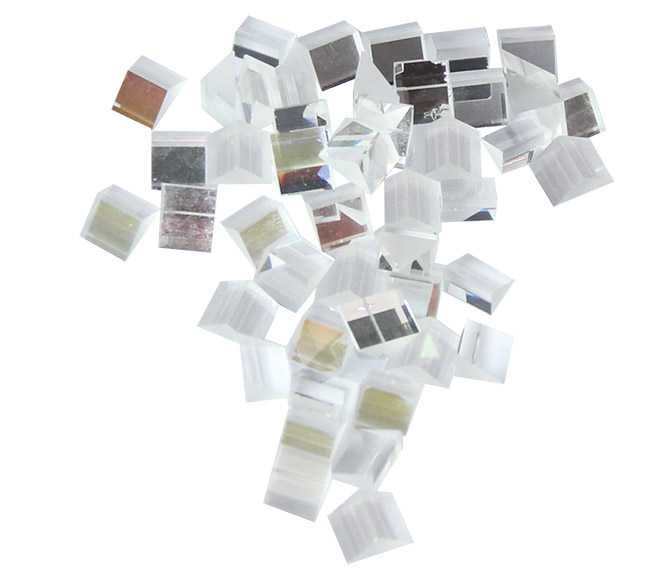 UV膠解膠（jiāo）劑在光學零部件中的應用