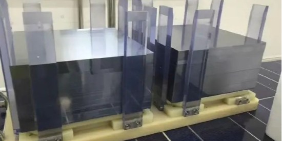 為什麽矽片切割保（bǎo）護液能在光伏產業中發揮重要作用