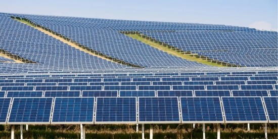 如何使用光伏組件清（qīng）洗劑處理汙染（rǎn）物呢