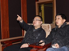 清華大學教授到公司指導（dǎo）